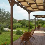 Otel Quonset Glamping Seferihisar