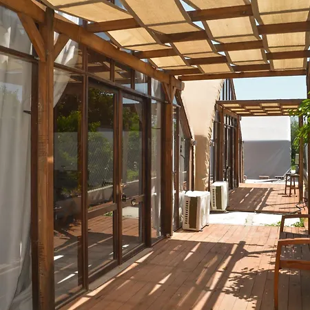 Отель Quonset Glamping *