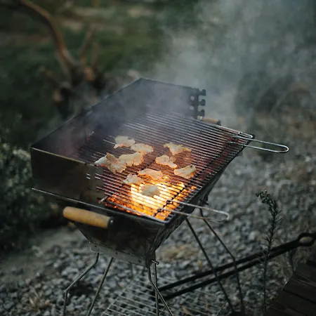 Quonset Glamping Отель *