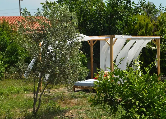 Quonset Glamping Hotel Seferihisar