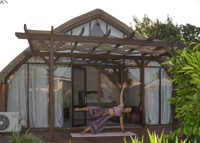 Szálloda Quonset Glamping *