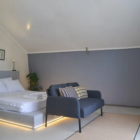 Szálloda Quonset Glamping 3*